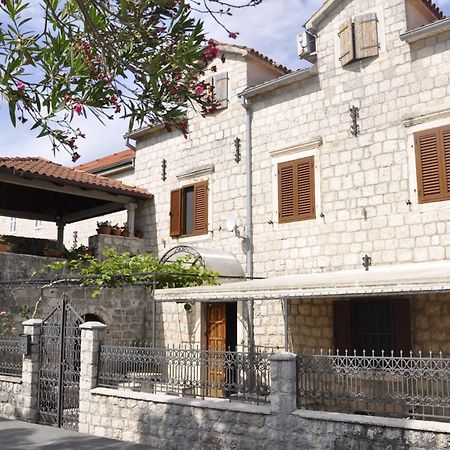 Apartments Vujosevic Kotor Exteriör bild